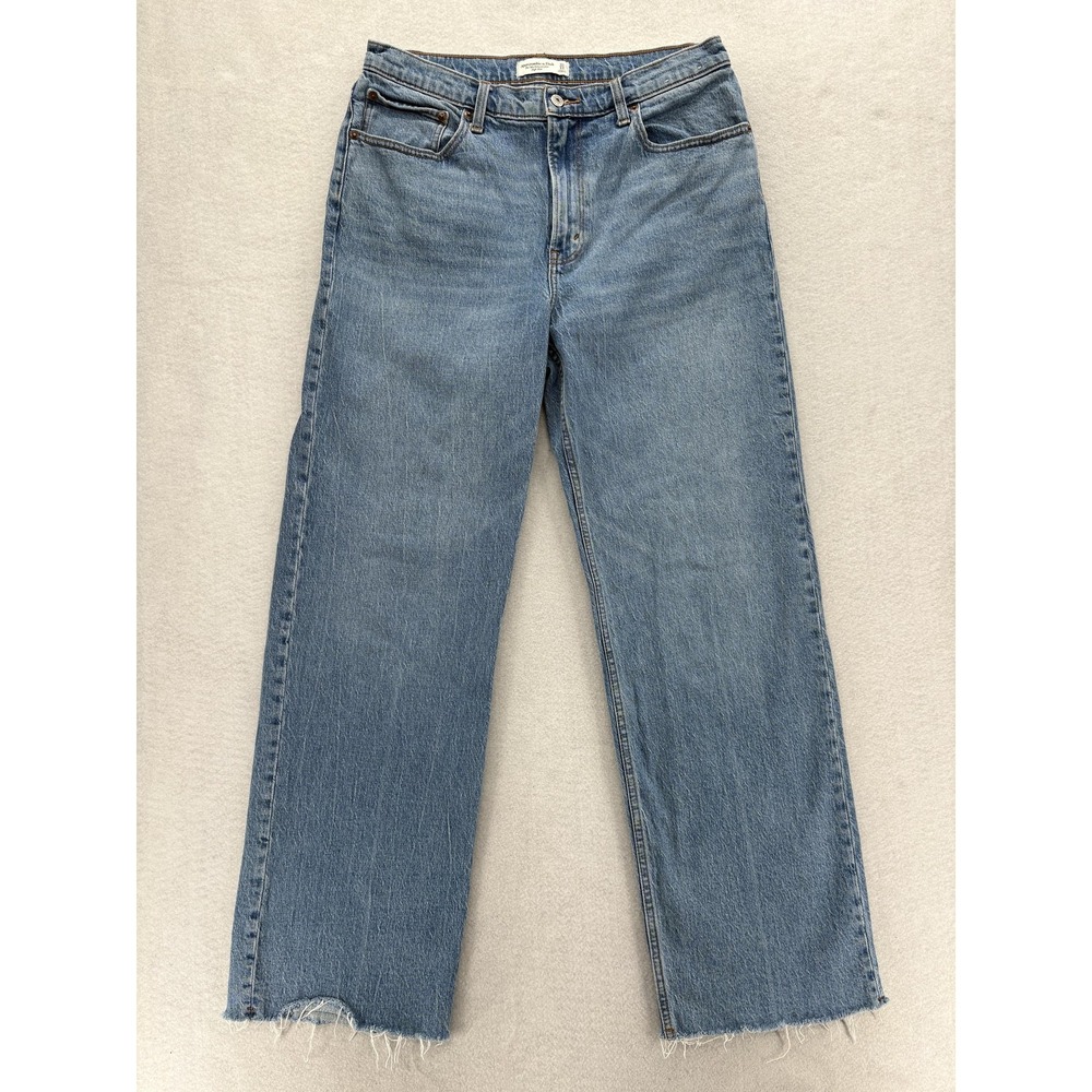 Abercrombie & Fitch The ’90s Relaxed Jean High Rise Light Wash Size 31/12